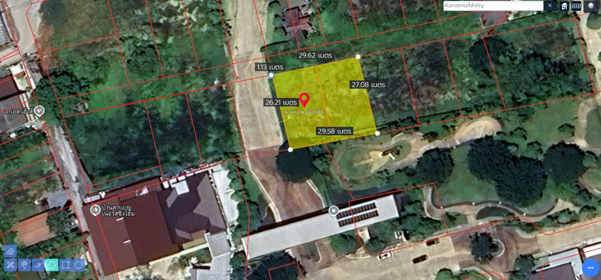 📢 [Urgent sale] Beautiful plot of land, 200 sq m., prime location in front of Centro Pinklao Village, width 26 meters, close to Borom Ratchathani Road, only 340 meters.