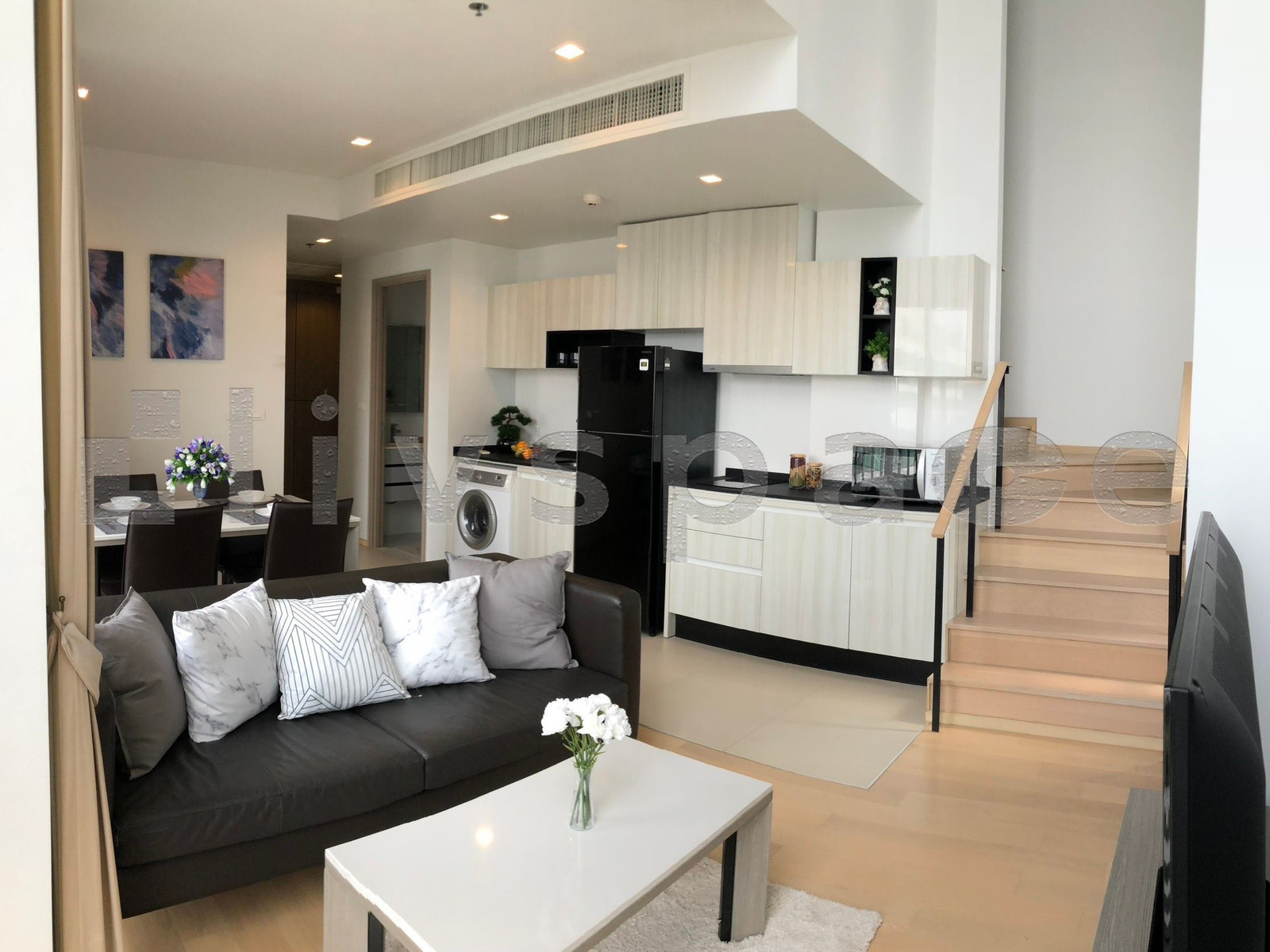 ▚ L06CMKツ ให้เช่า: HQ Thonglor 1 Bed Duplex 84.5ตร.ม. Rare Unit ห้องมุม วิว 3 ทิศ ระเบียงกว้าง พร้อมอยู่✨