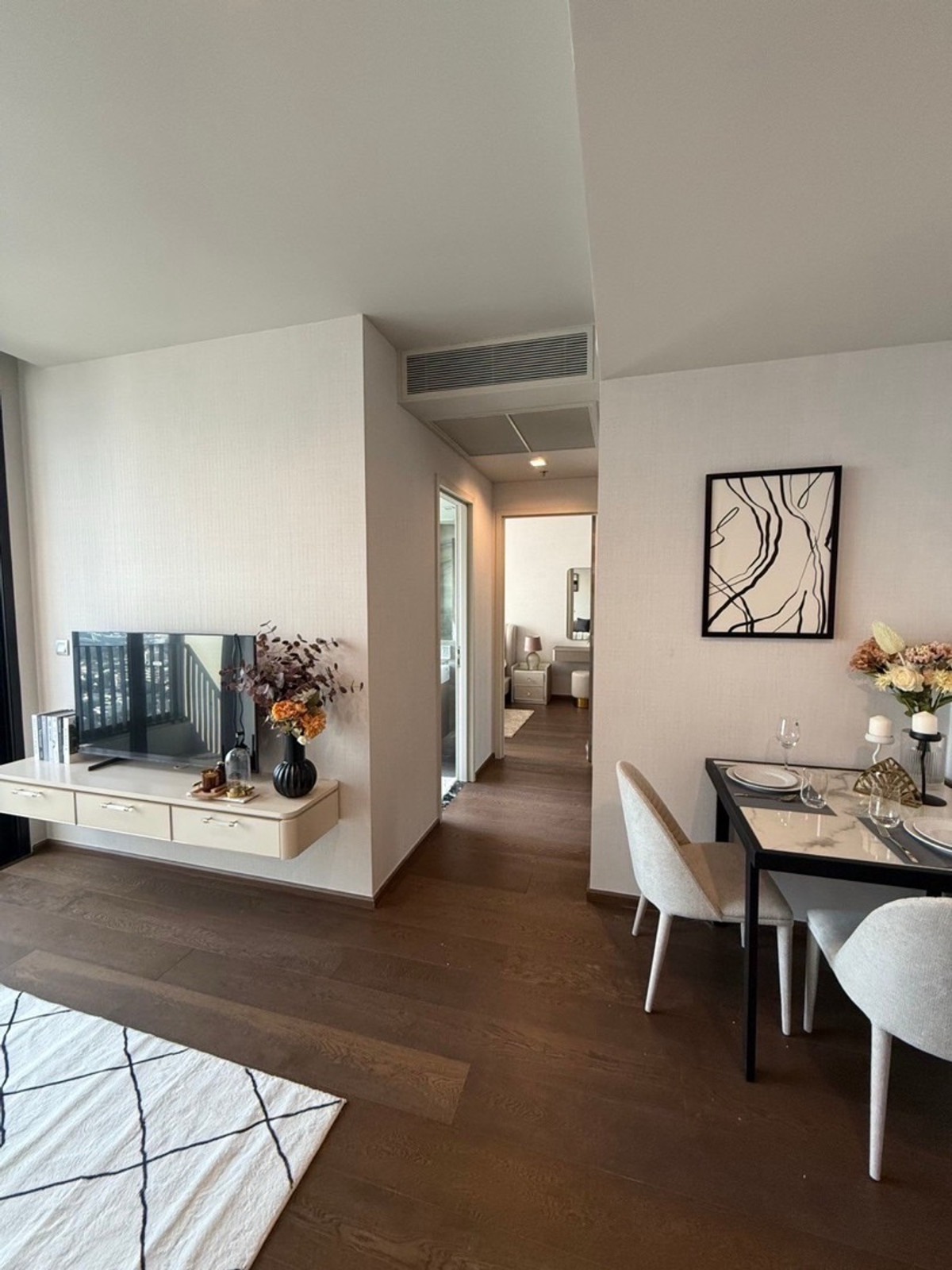 Urgent, last room, price, Ideo Sukhumvit 36 bts Thonglor, size 1 bed 44 sq m, unblocked view, free common area.2 years, price reduced to 6,490,000, last room, interested 0626562896 Ray Urgent, last room, price, Ideo Sukhumvit 36 bts Thonglor, size 1 bed 44 sq m, unblocked view, free common area.2 years, price reduced to 6,490,000, last room, interested 0626562896 Ray