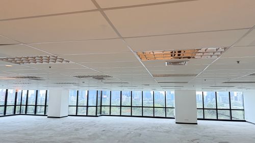 🏢 Office Space for Rent | Lake Ratchada Office Complex | Lake View Office | 349 Sq.m. | 700 THB/Sq.m. 🏢