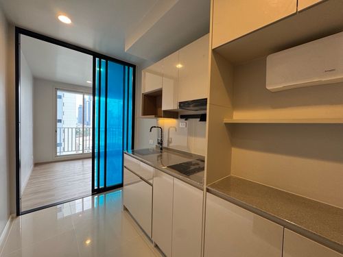 Not your typical Thonglor condo 🔥
Culture Thonglor 2Bed  | 51.50 sq.m.
💰 8.09 MB 📲 Phat 064-642-8664