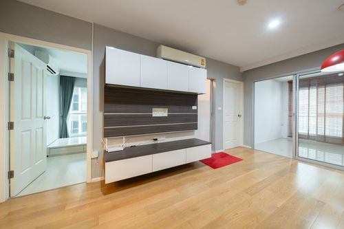 Condo for sale, Aspire Rama 9, 16th floor, good location, convenient travel, near MRT Rama 9.