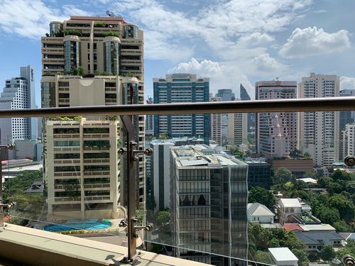 The Lakes / Pet-Friendly คอนโดทำเลดีใกล้ สวนเบญจกิติ BTS อโศก / 2 ห้องนอน 149 ตร.ม. โทร 0937890899