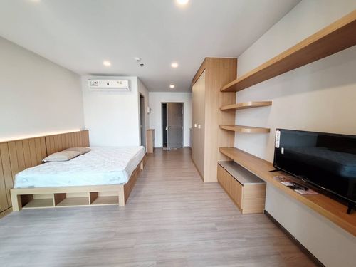 Unit Available at Aspire Sukhumvit - Rama 4