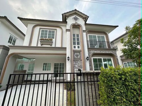 House for sale, Grandio Bangna Km. 5, Samut Prakan Province, on an area of ​​37 sq m, 4 bedrooms, 3 bathrooms, near Mega Bangna and the expressway.