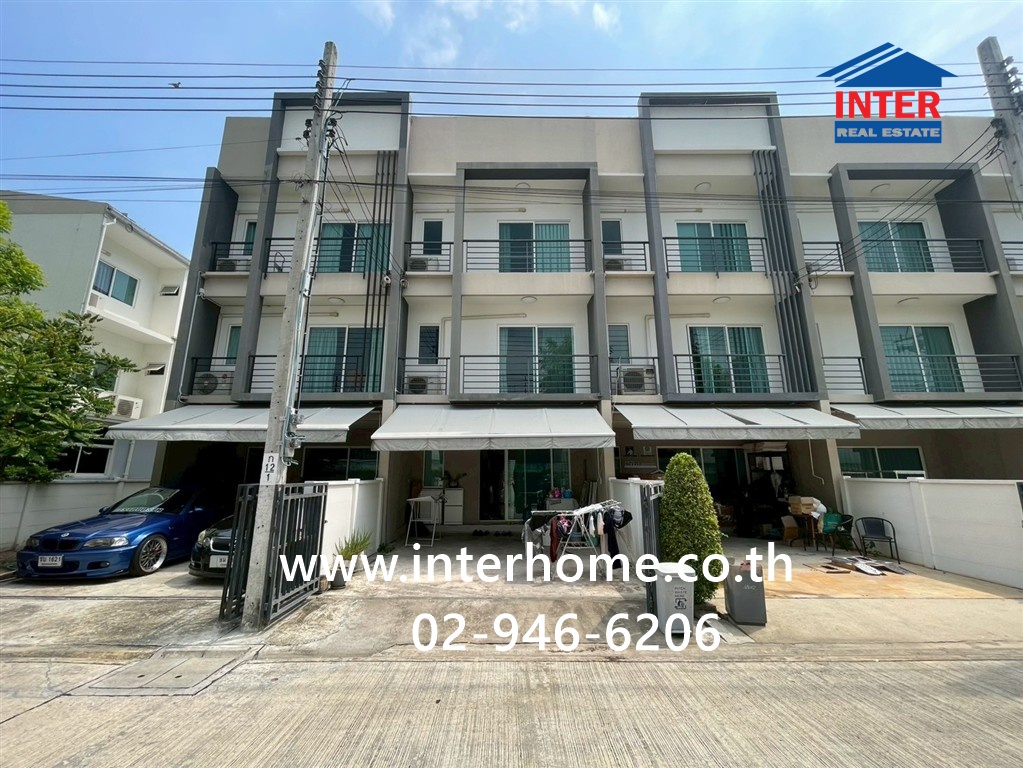 Townhome, 3 floors, 20.6 sq m, Klang Muang Village, Sukhumvit 77, Soi On Nut 17, Sukhumvit Road, On Nut Road, Suan Luang District, Bangkok.
