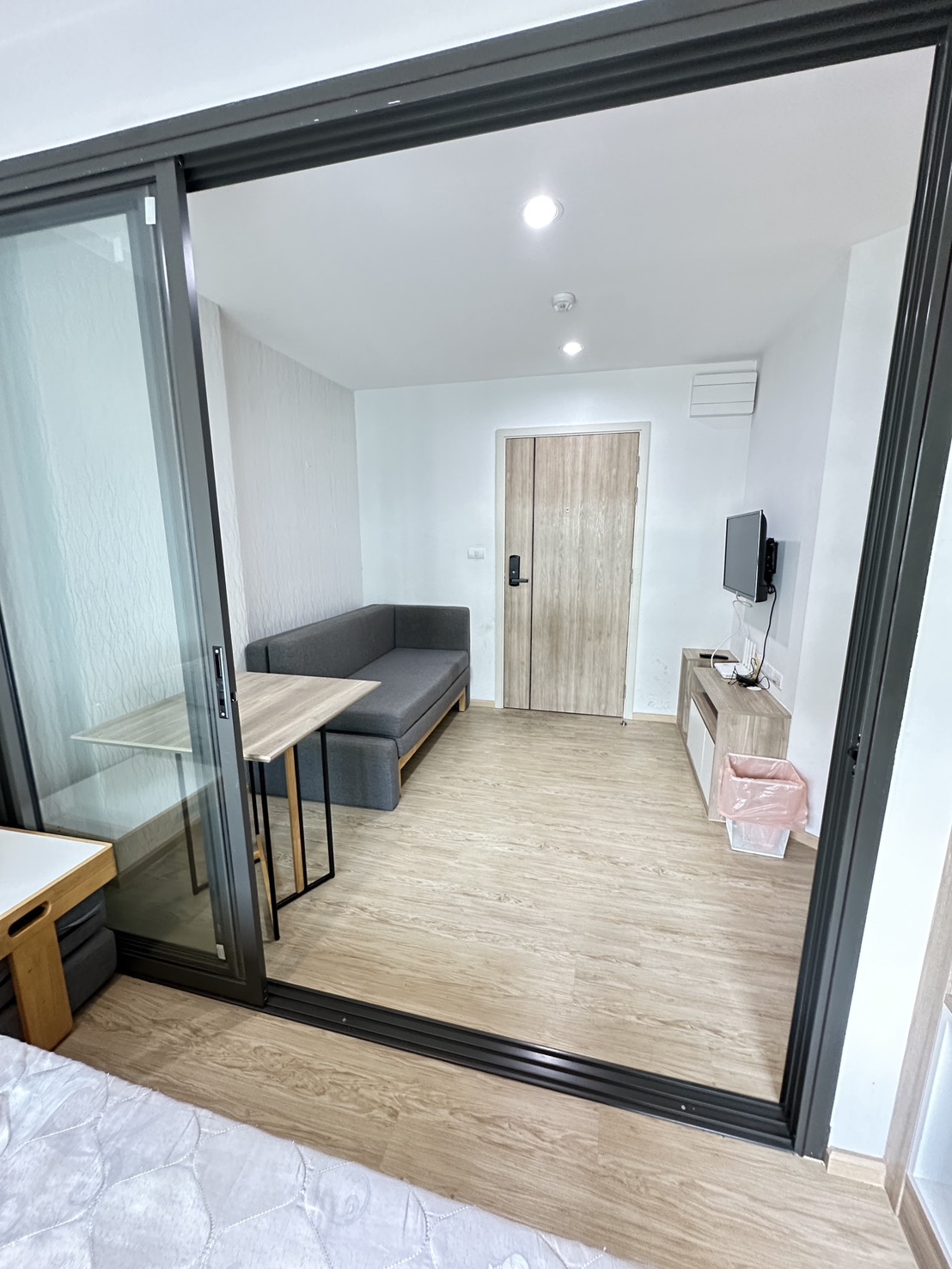 Multiple units available in this project—price is negotiable upon contract! Unit Available at The Excel Hideaway Sukhumvit 50