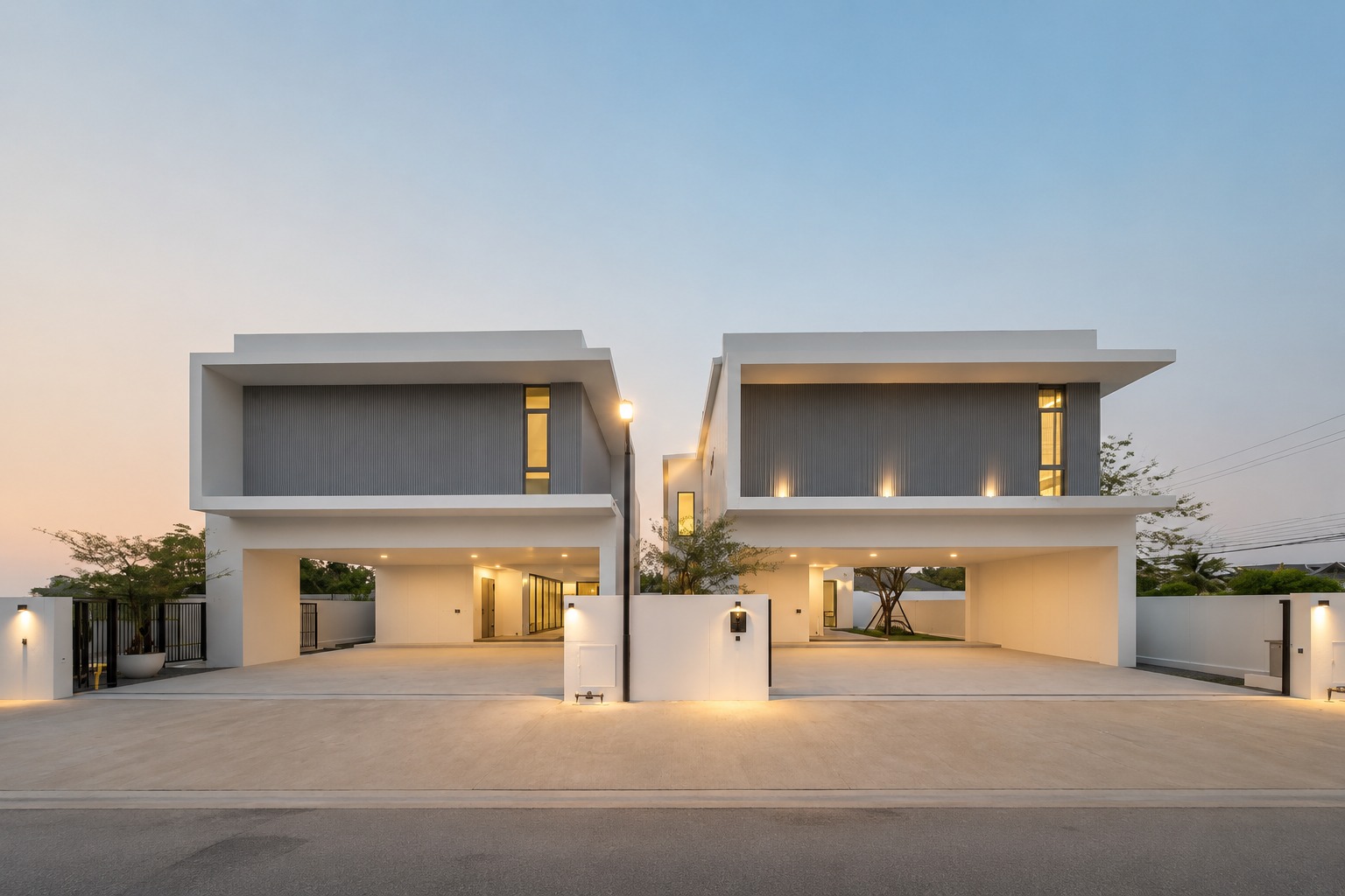 Detached House (San Pu Loei ), Modern Minimal style with a private courtyard, Free Fixed Furniture throughout the house
