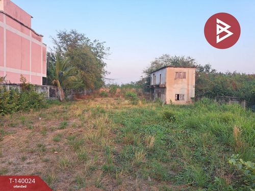Land for sale with buildings, area 1 rai 47 sq m, Phayuha Khiri, Nakhon Sawan