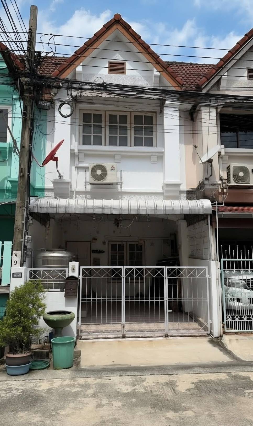 🏡 บ้านพิบูลย์ ลาดพร้าว 101  II 2 ห้องนอน 2 ห้องน้ำ บ้านทำเลดี ออกได้หลายทาง 