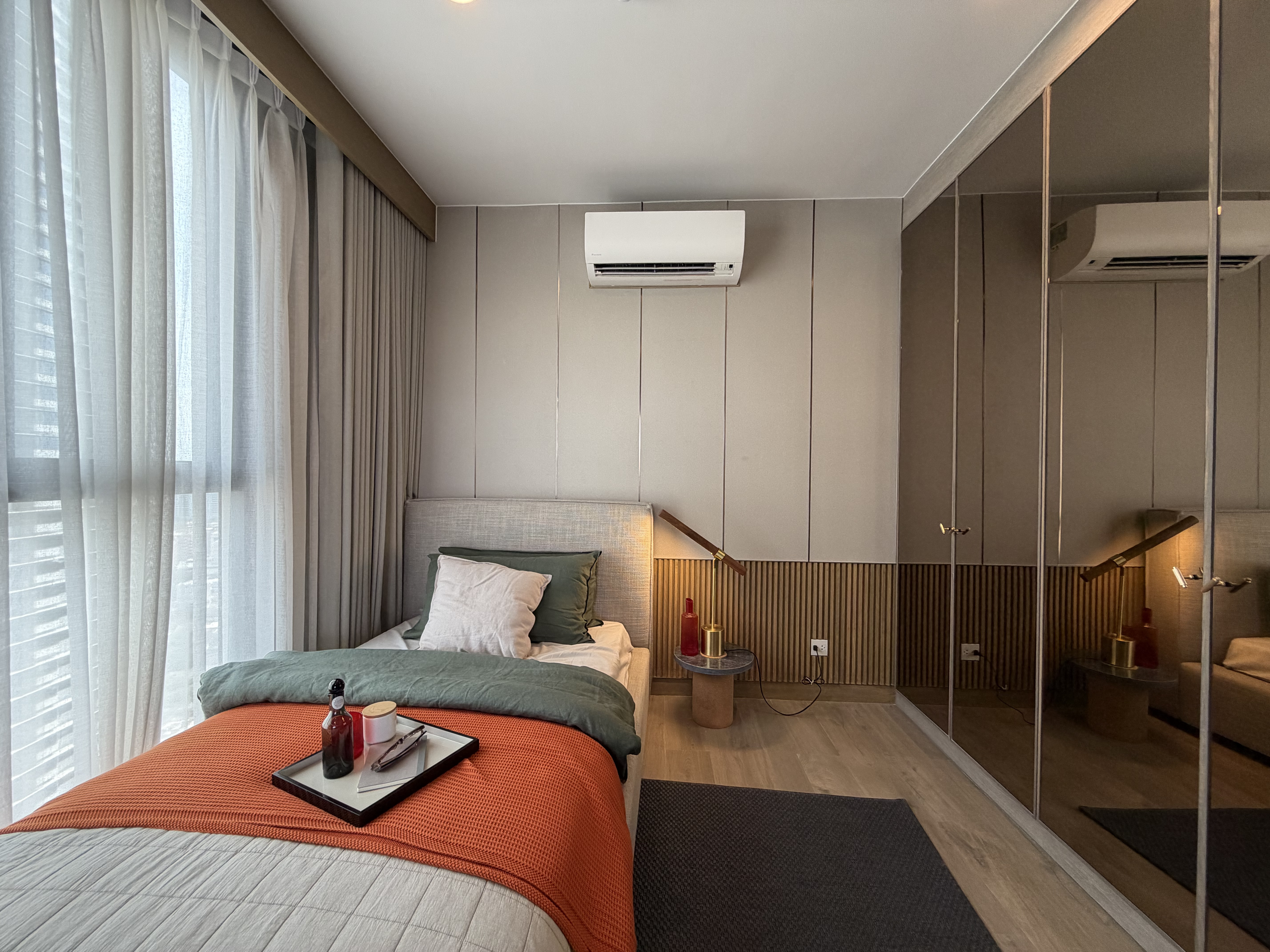  The Crown Residences  2 ห้องนอนราคาตรงโครงการดีที่สุดในเส้นพระราม 4 
