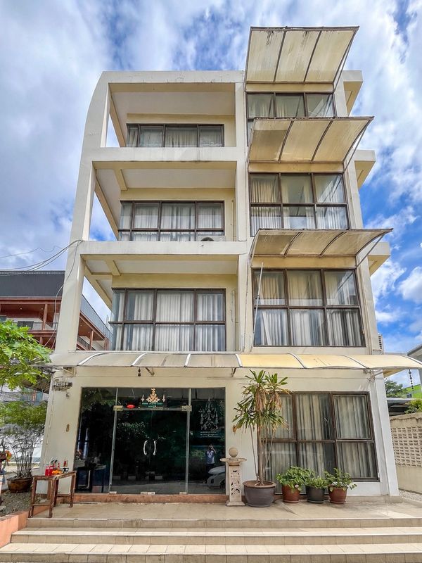 อาคารสำนักงาน รามคำแหง ซอย 64 / 4 ห้องนอน (เช่า), Office Building Ramkhamhaeng Soi 64 / 4 Bedrooms (FOR RENT) BZD185