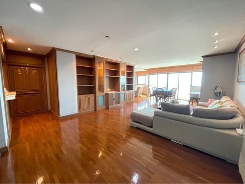 Sathorn garden for rent 220 sqm 3 beds 4 baths 100,000 per month