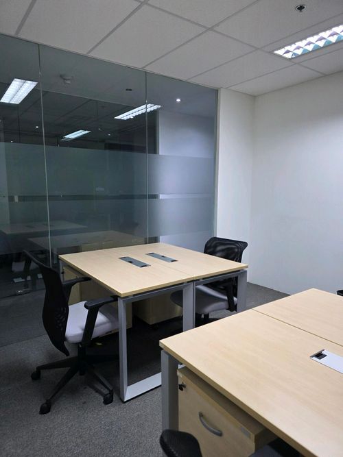 🏢 Serviced Office 💚ใช้งานได้ 24/7 - สำหรับ 4 ที่นั่ง | จดทะเบียนบริษัทและ VAT ได้