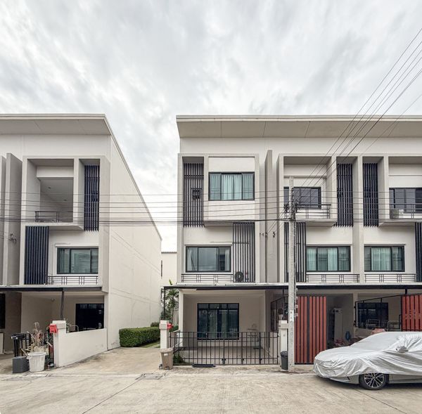 Townhome Cher Wongwaen - Sathorn / 3 Bedrooms (FOR SALE) BALL317