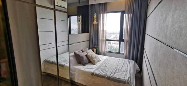 For rent: KnightsBridge Prime Onnut ✨ Beautifully decorated room, 41st floor, high floor river view! 🌊 🚆 On Nut location, near BTS, convenient travel into the city. With a central area fully equipped in the style of a luxury condo ━━━━━━━━━━━━━━ 🏠 Room de