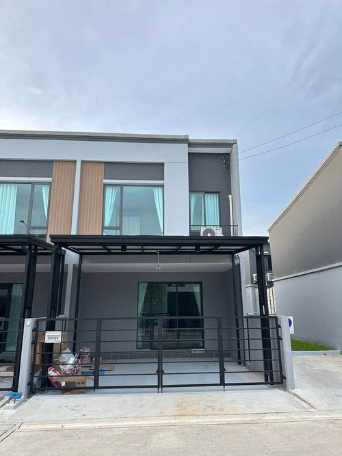 Townhome for Rent – Pleno Sukhumvit-Bangna 2 | 3 Bed 2 Bath | 106 sqm | 2 Parking | Near Mega Bangna | 30,000 THB/month | Line: @323gqmho | Ref: T2247