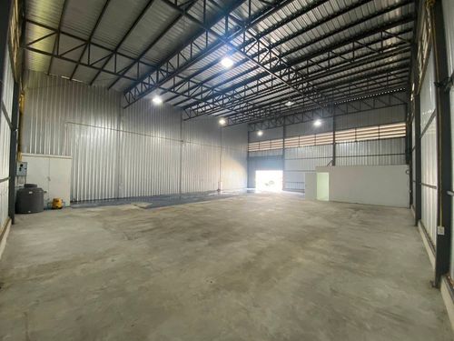 Warehouse for Rent, 300sq.m. and 400 sq.m. close to Thepharak Rd. km 11