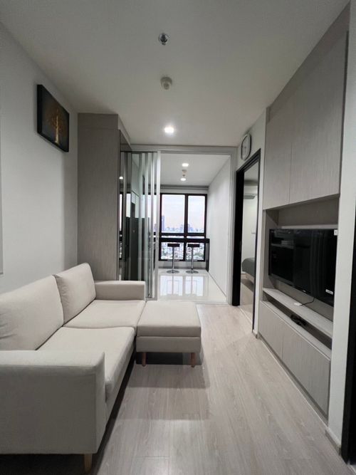 For Rent Condo Rhythm Sukhumvit 44/1 Fully furnished (S03-2666)