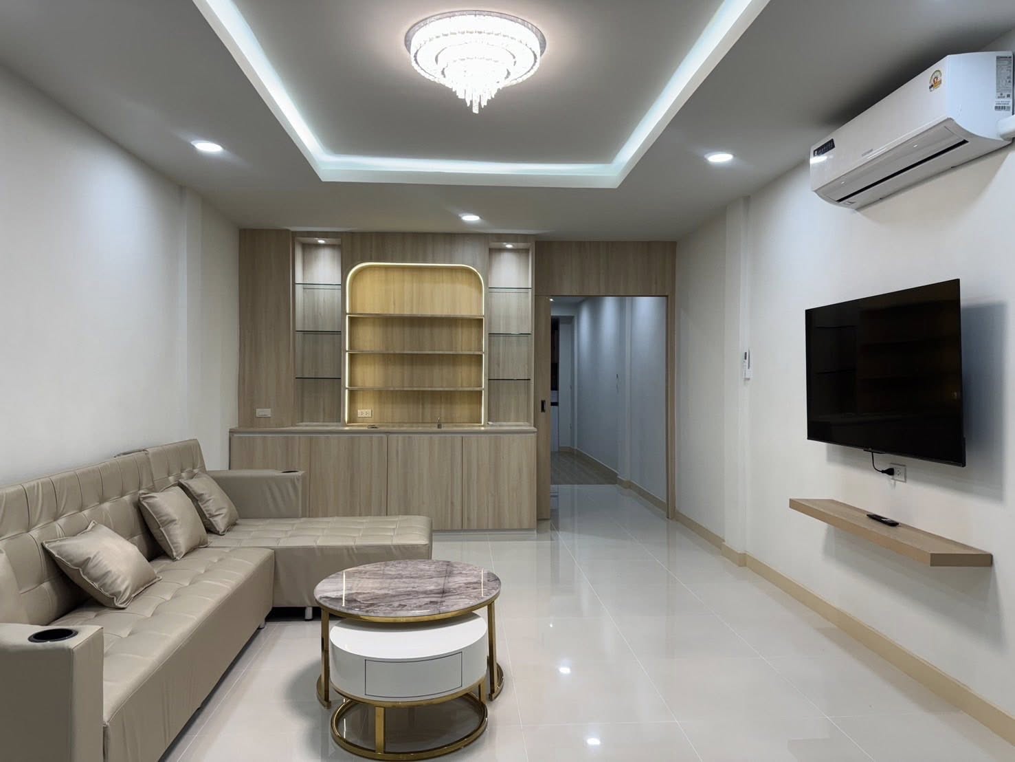 ให้เช่า ทาวน์เฮ้าส์ 3 ชั้น โครงการ House Phum Urai (บ้านพุ่มอุไร) รัชดา-สุทธิสาร 5 ห้องนอน เฟอร์ฯ ครบ ใกล้ MRT