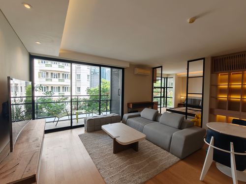 Perfect spacious bachelor studio home all new renovation near BTS Ekkamai