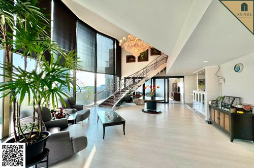 [For Rent] Triplex Penthouse in Supalai Place Sukhumvit 39