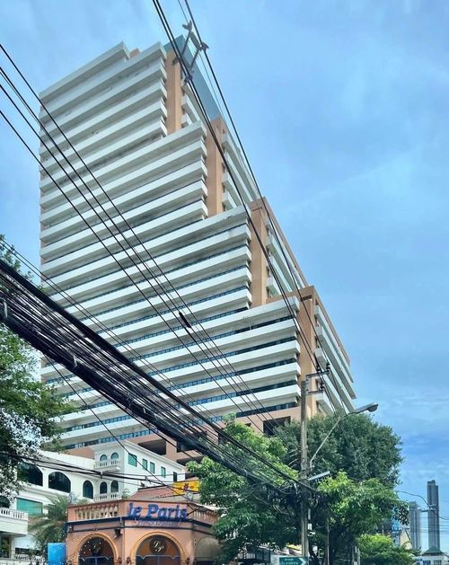 ให้เช่า  Office แถว Sukhumvit  ใกล้ BTS Ekamai พร้อมว่างให้เช่าเริ่ม1 เม.ย. 2569 