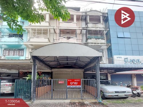 ขายอาคารพาณิชย์ 4.5 ชั้น เนื้อที่ 19 ตร.วา ถ.นาคนิวาส ลาดพร้าว กรุงเทพฯ