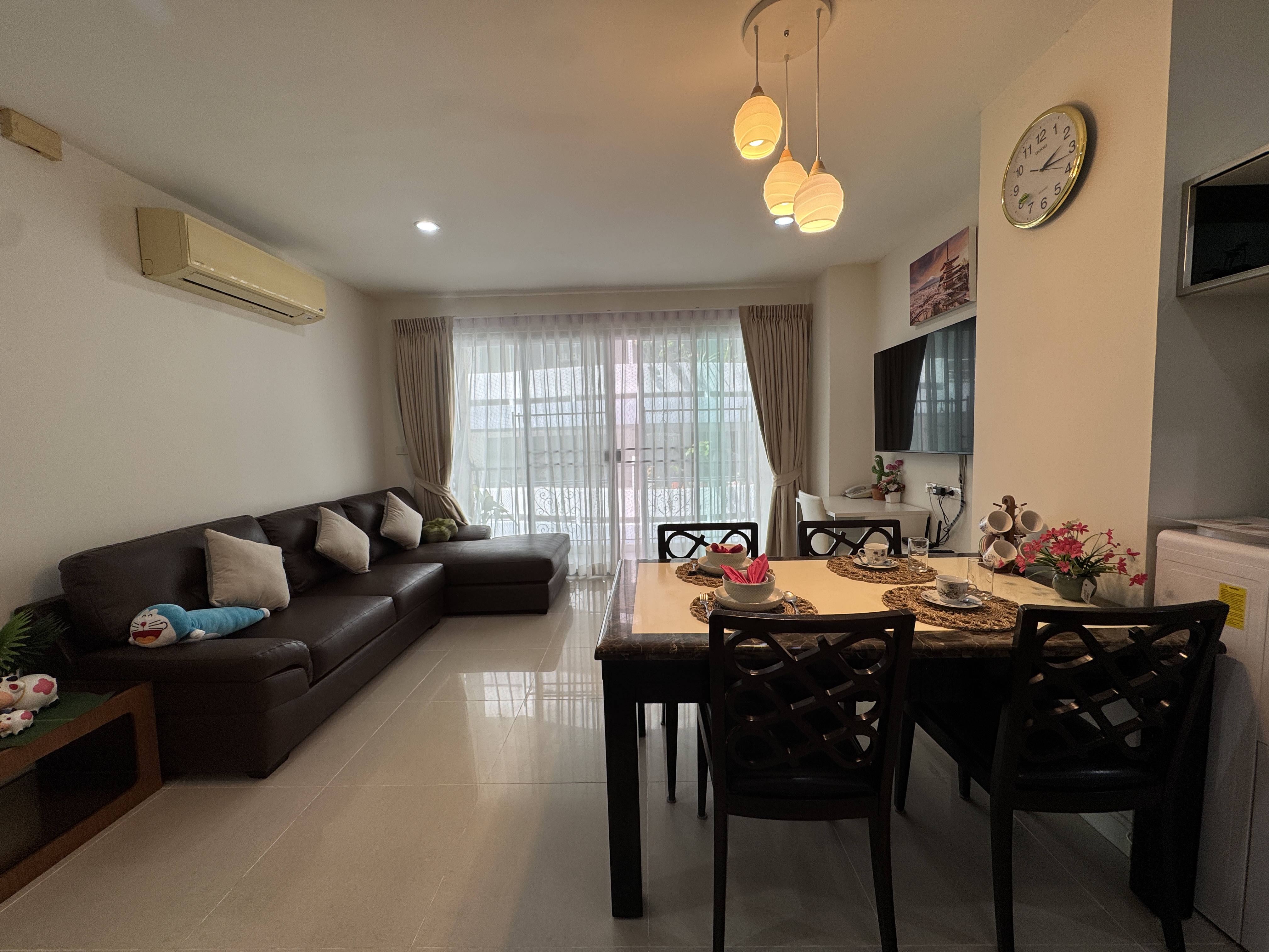 ให้เช่าคอนโด Chanarat Place (ชนารัตน์ เพลส) สเปซกว้าง 90 ตร.ม. 2 ห้องนอน ทำเลใจกลางเมือง ใกล้ BTS พร้อมพงษ์