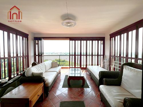Luxury condo for sale, Baan Thai Suan Thip Condominium, 7th floor. Unobstructed view overlooking the Chao Phraya River and swimming pool. 330 square meters, fully furnished, 3 bedrooms, 4 bathrooms. Located on Sukha Prachasan 2 Soi, Wat Ku, Suan Thip Chao