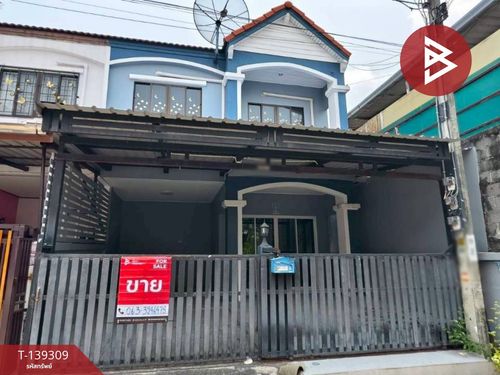 Townhouse for sale Theparak Village, Km. 25, Samut Prakan, ready to move in.
