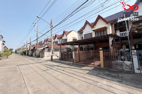 ขายทาวน์เฮ้าส์ 2ชั้น 24ตรว. เสนานิคม 1- ลาดพร้าววังหิน 72 ม.บ้านดวงแก้ว