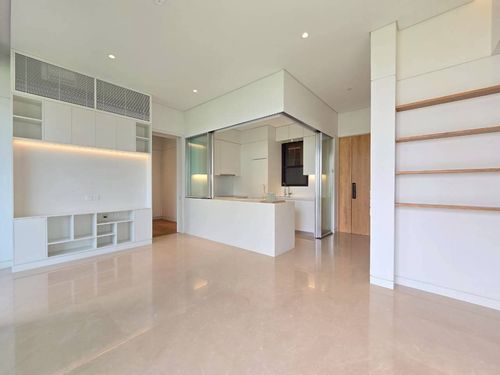 For sale Mulberry Grove The Forestias Condo. Unfurnished unit with a spacious layout, allowing for personalized decoration. Includes views of a 30-acre forest garden. @32MB