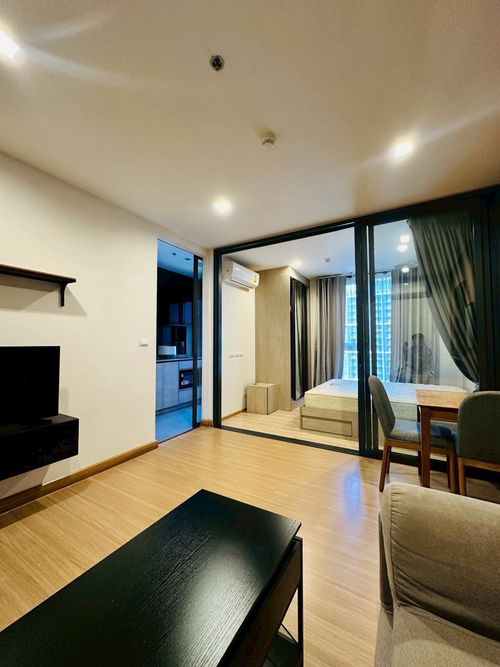 The Base Garden - Rama 9 / 1 Bedroom (FOR SALE), The Base Garden - Rama 9 / 1 Bedroom (For Sale) JSMN103