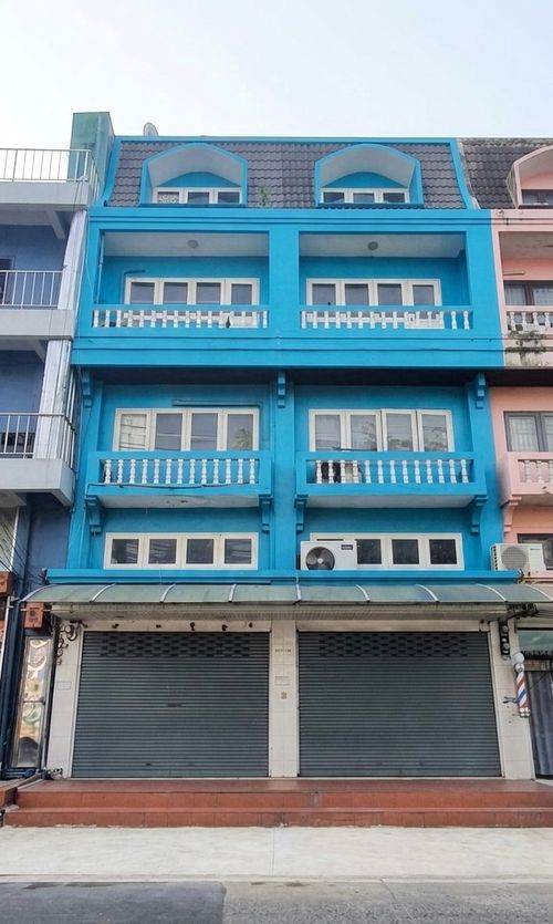 Commercial building, 2 units, Soi Sukhumvit 101/1 / 6 bedrooms (for sale), Commercial Building Sukhumvit 101/1 / 6 Bedrooms (FOR SALE) GNG048