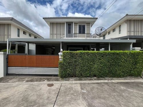 House for sale, Life City Park Bowin Phase 2, ready to move in, good location, beautiful house, Sriracha.