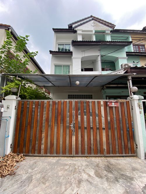 96894 - ขายทาวน์เฮ้าส์3ชั้น ถนนนวมินทร์ โครงการ วังทองเฮ้าส์ นวมินทร์