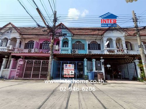 ทาวน์เฮ้าส์ 2 ชั้น 18 ตร.ว. หมู่บ้านเสนาวิลล่า1 ใกล้ตลาดนัดป้ากิ่งคู้บอน27 ซอยคู้บอน27 แยก52 ถนนรามอินทรา ถนนคู้บอน เขตบางเขน กรุงเทพมหานคร