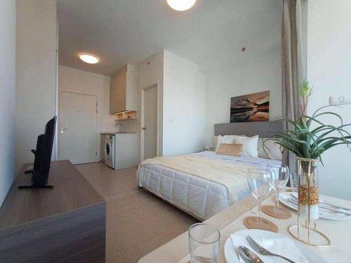 Studio room for sale, corner room, high floor, beautiful view ✨ Chapter One Eco Ratchada-Huaikhwang Chapter One Eco Ratchada-Huai Khwang 🌳 near MRT Huai Khwang, good location, suitable for investment.