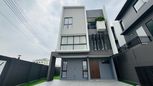 💎 บ้านเดี่ยวใหม่เอี่ยม 3 ชั้น ดีไซน์ Modern Luxury ลาดพร้าว 101 เพียง 3 นาทีถึง MRT เริ่มต้นเพียง 13.99 ล้านบาท🔥