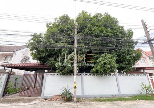 Baan Rangsiya Udomsuk 58 / 5 Bedrooms (SALE WITH TENANT), Baan Rangsiya Udomsuk 58 / 5 Bedrooms (SALE WITH TENANT) GNG112