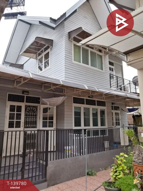  ขายบ้านเดี่ยว 2 ชั้นครึ่ง เนื้อที่ 70.7 ตารางวา ตลาดขวัญ นนทบุรี ทำเลดีติดถนน