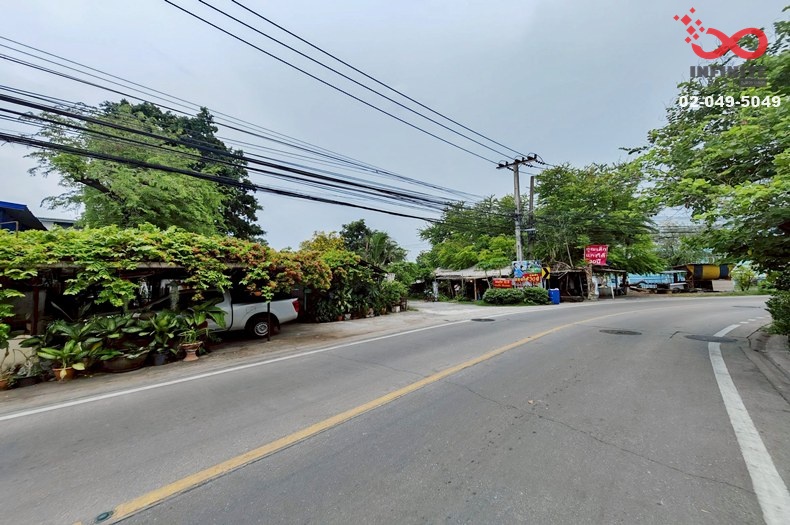 Empty land for sale, 558 sq m, next to Phahonyothin Road 48 (Soi Sai Yut), Bang Khen, near BTS.