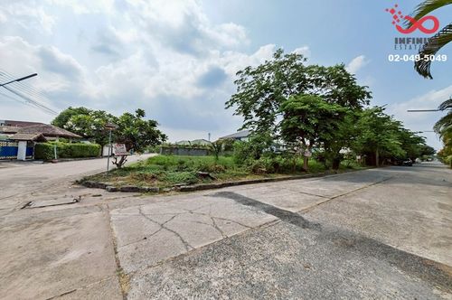 Land for sale 186 sq m, Kaset Niwet Village, Chaengwattana, 14 corner plots, near the BTS, expressway.