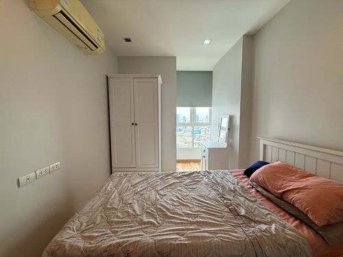 For sale at best price, 2 bedrooms, 1 bathroom, 55 sq.m. Condo near Pratunam, Central World, near Airport-link Ratchaprarop.