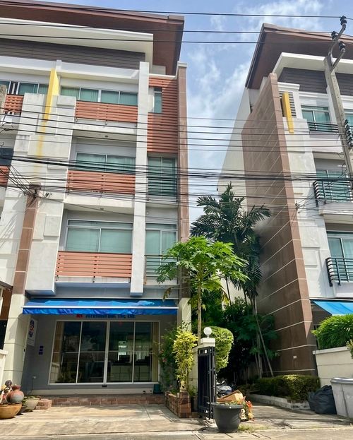 Biztown Srinakarin / 5 Bedrooms (For Sale), Biztown Srinakarin / 5 Bedrooms (FOR SALE) GNG053