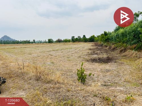Land for sale, area 21 rai 2 ngan 19 sq m, Thap Than, Uthai Thani.