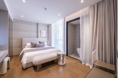 🔥Rent Now+🔥 Via 34, near BTS Thonglor station. Fully furnished and ready to move in.