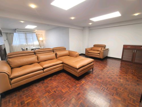 ✨ **คอนโด 3 ห้องนอน 160ตรม. ชั้น 4 ห้องขนาดใหญ่ G.S. Housing สุขุมวิท 47** ✨