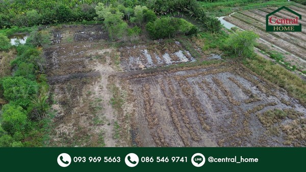 Beautiful rectangular plot of land, EEC location in the heart of Chachoengsao.